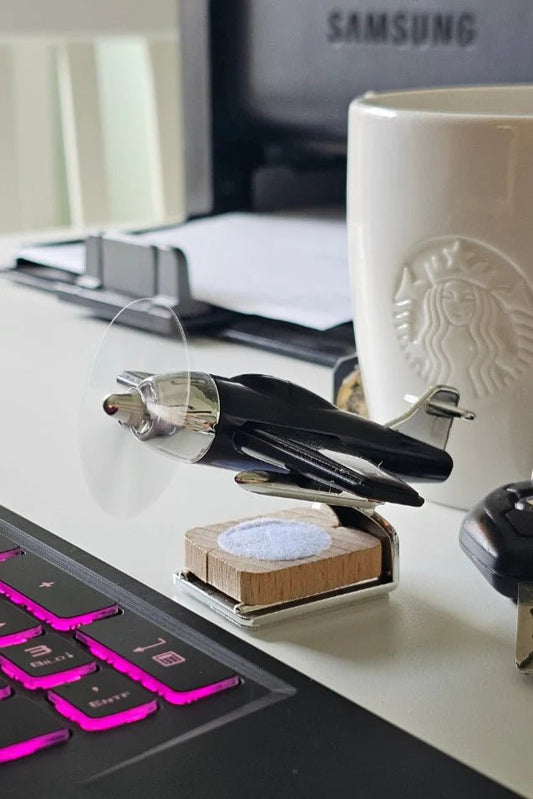 Solar-Powered Airplane Diffuser